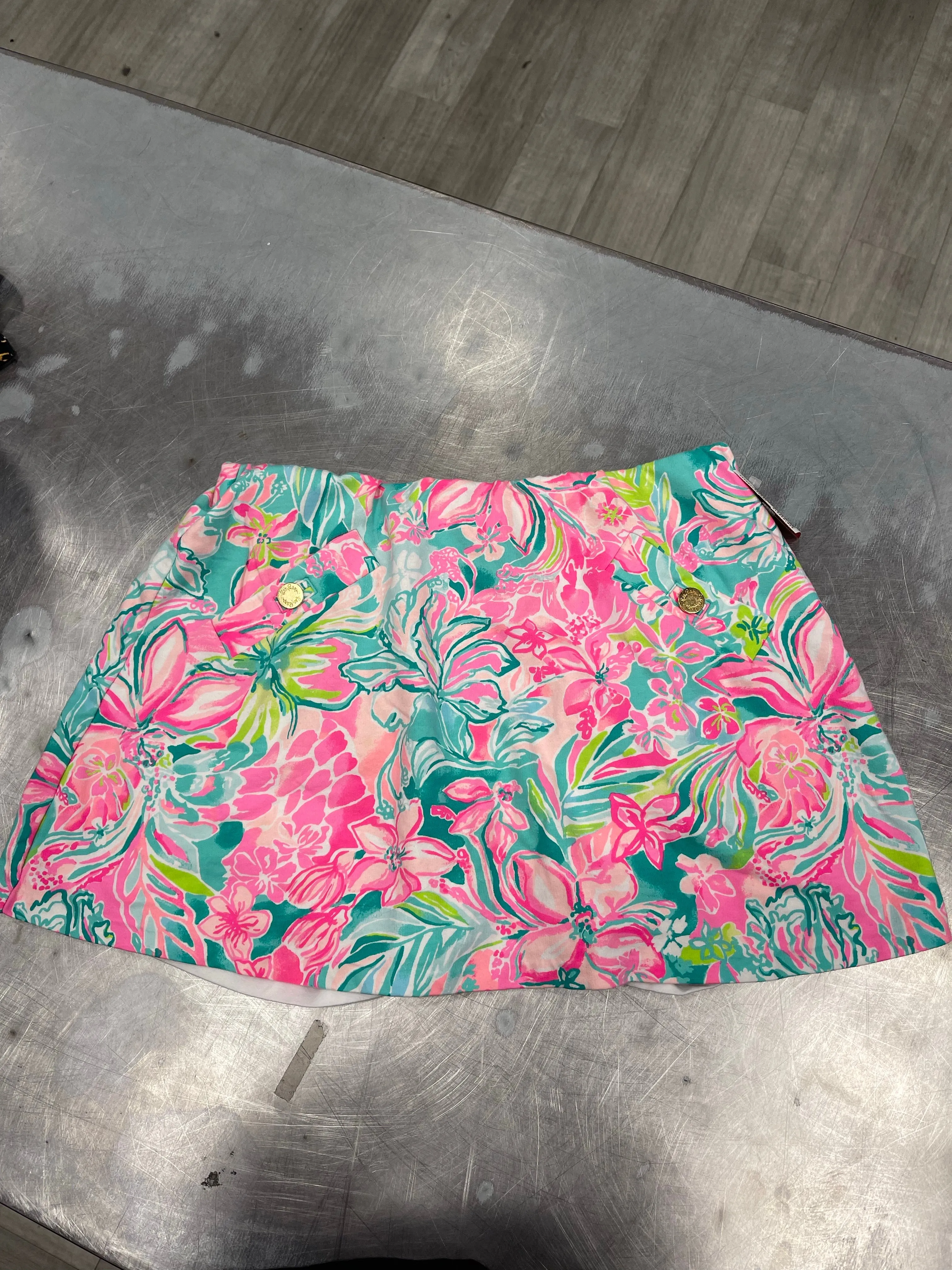 Lilly Pulitzer Shorts Size Medium