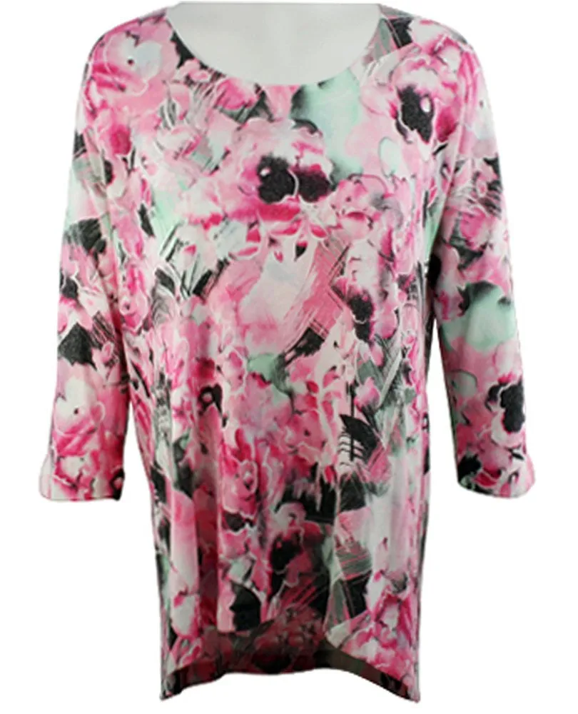 Nally & Millie - Floralscape, Scoop Neck Floral Tunic Top on a 3/4 Sleeve Body