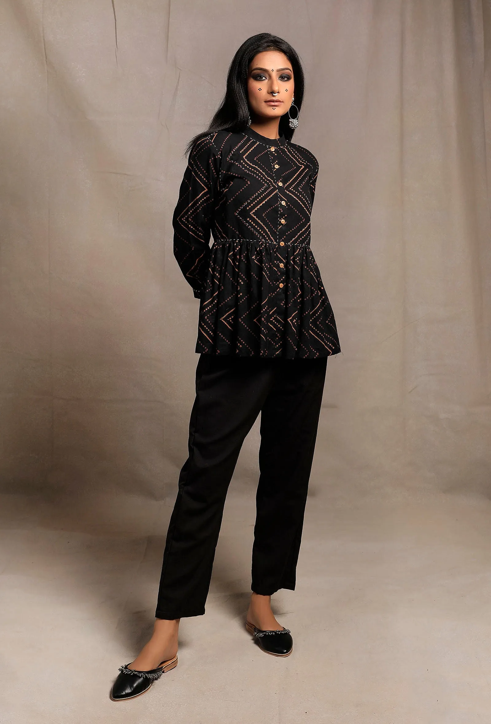 Set of 2: Black Hand Block Printed Gathered Buttoned Shirt with Black Narrow Pants